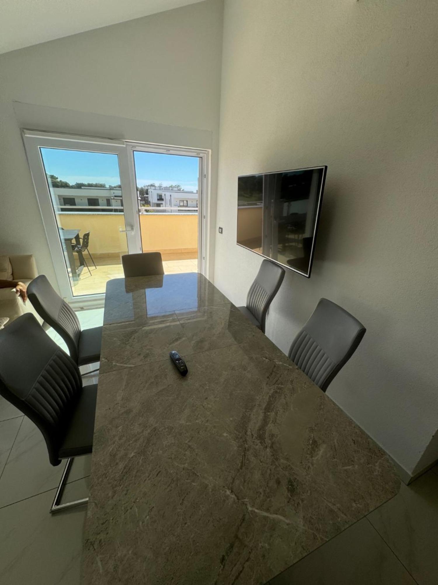 Funtana Appartements An Der 1 Reihe Vom Meer Экстерьер фото