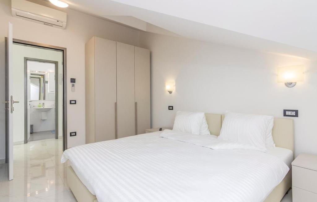 Funtana Appartements An Der 1 Reihe Vom Meer Экстерьер фото