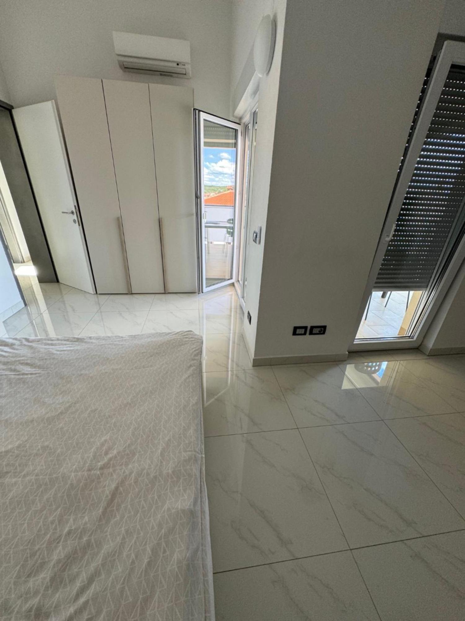Funtana Appartements An Der 1 Reihe Vom Meer Экстерьер фото