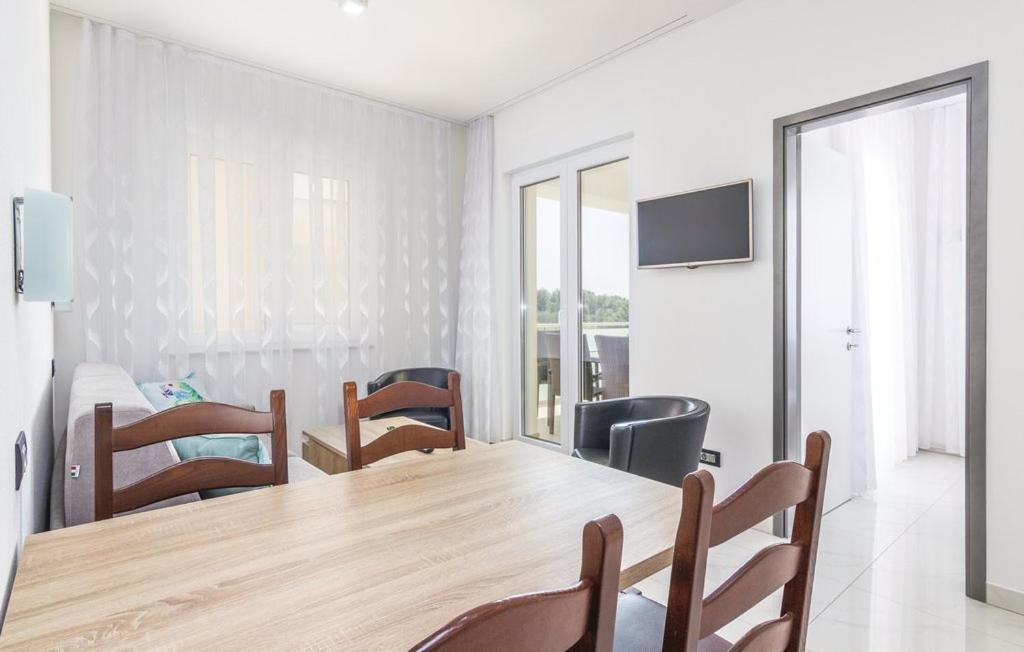 Funtana Appartements An Der 1 Reihe Vom Meer Экстерьер фото